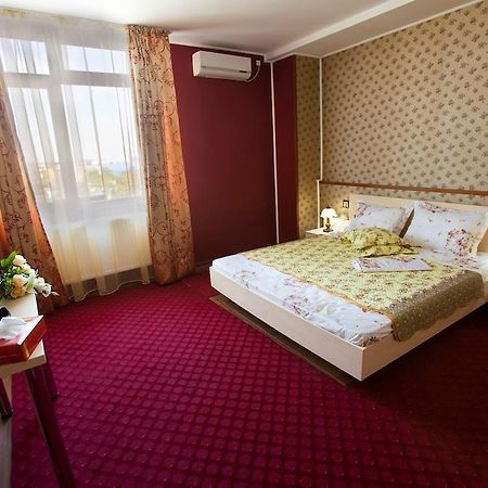 Hotel La Gil Бухарест Номер фото