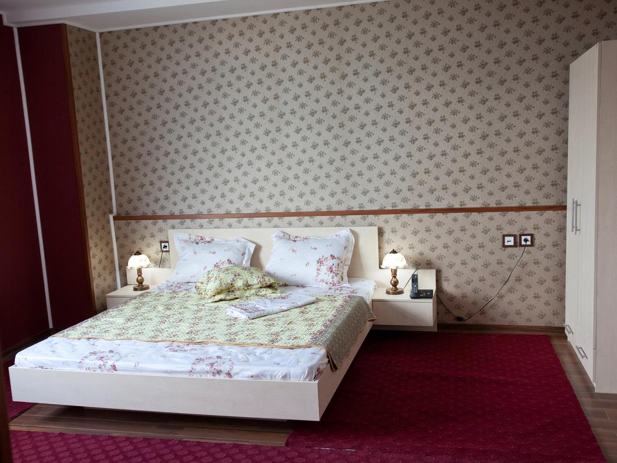 Hotel La Gil Бухарест Номер фото