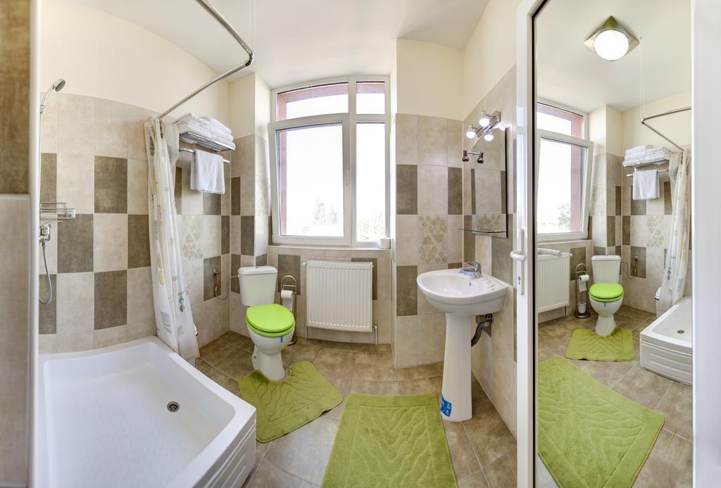 Hotel La Gil Бухарест Номер фото