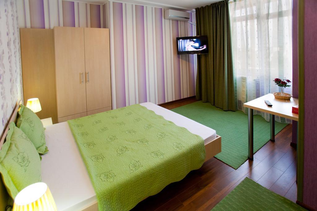 Hotel La Gil Бухарест Экстерьер фото