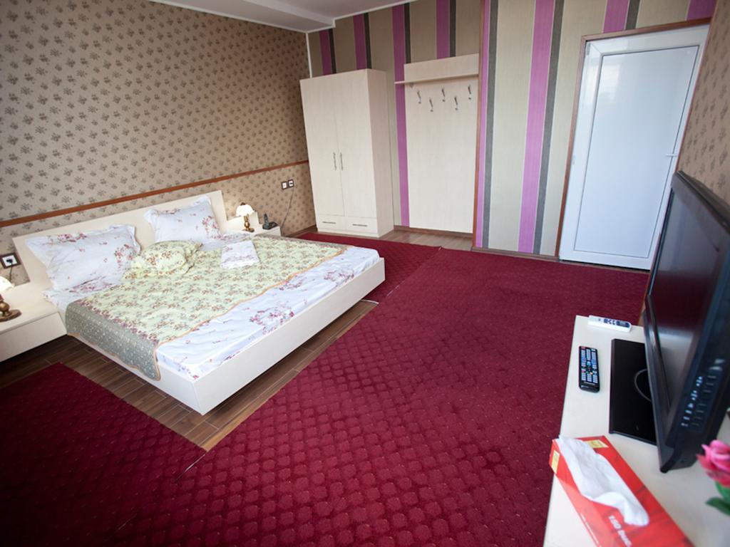 Hotel La Gil Бухарест Номер фото